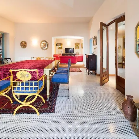 La Boheme Villa *