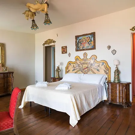 La Boheme Villa *